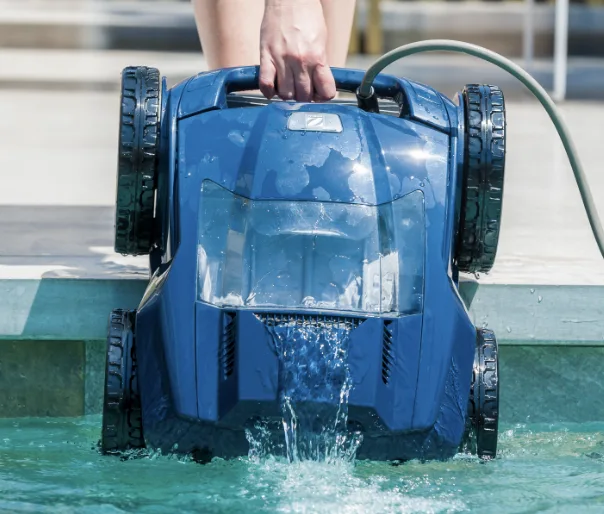 Robot piscine Zodiac : voyant i qui clignote, le diagnostic qui tient compte de votre modèle